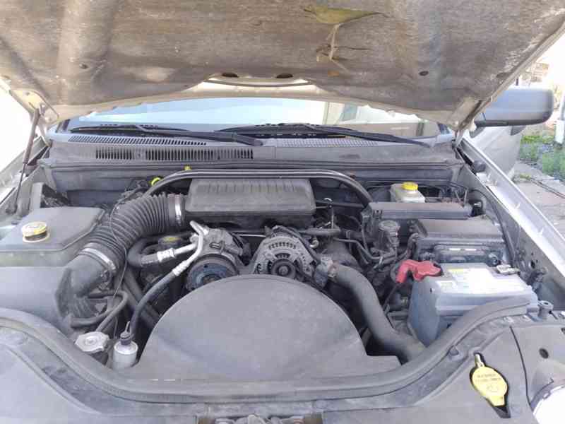 JEEP GRAND CHEROKEE 3.7 V6 LAREDO - foto 33