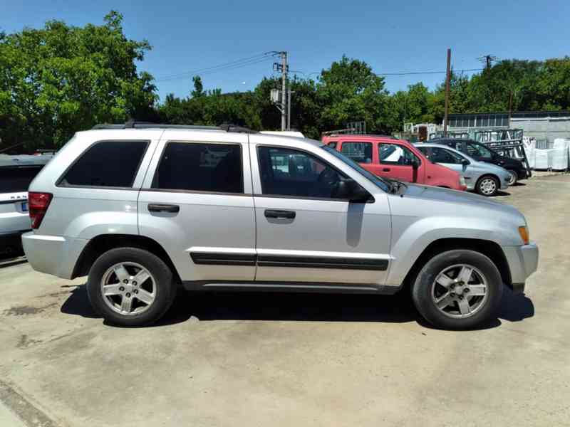 JEEP GRAND CHEROKEE 3.7 V6 LAREDO - foto 5