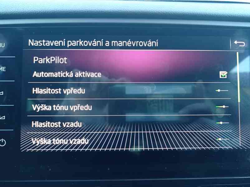 Škoda Octavia 1.6TDI 85kW/DPH/CZ/Výhřev/Navi - foto 38