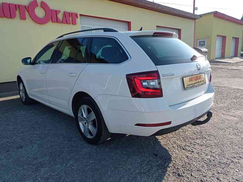 Škoda Octavia 1.6TDI 85kW/DPH/CZ/Výhřev/Navi - foto 5