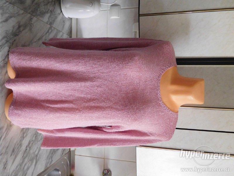 dámský růžový svetřík - foto 1
