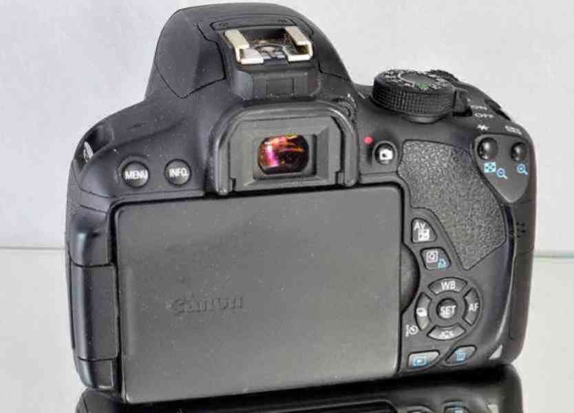 Canon EOS 700D **18 Mpix, Full HD Video*DIGIC 5**37100 exp - foto 6