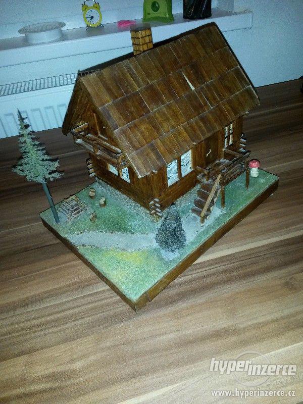 Dřevěný model chaty - foto 1