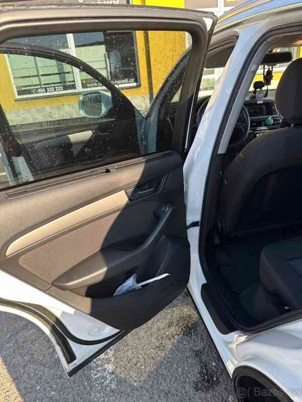 Audi Q5 TDI 4X4 ( 320 000 KČ) - foto 4