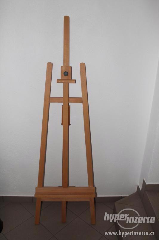 Dřevěný stojan - foto 1