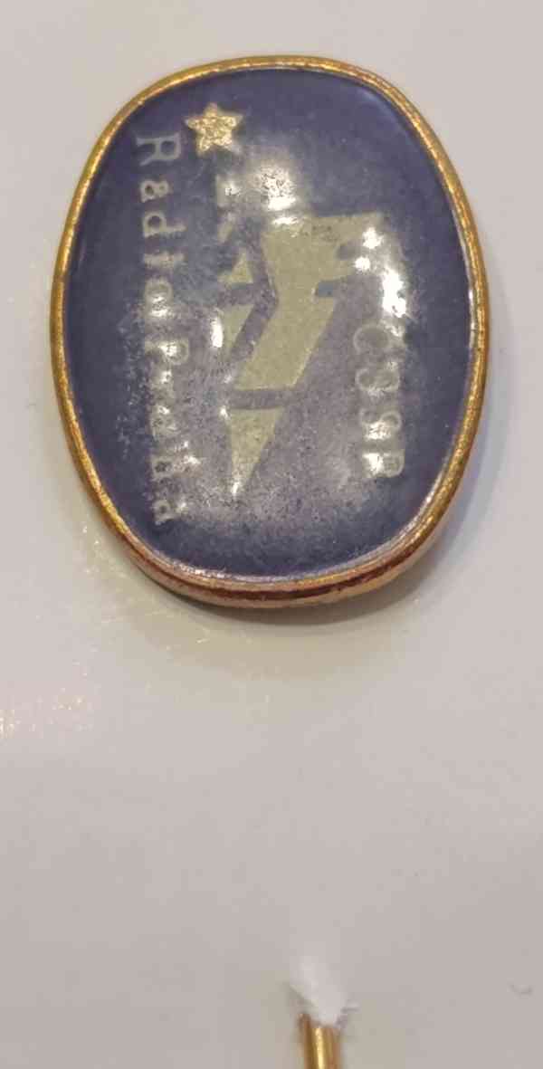 Sada 7 sběratelských odznaků Radio Praha oválné - foto 5