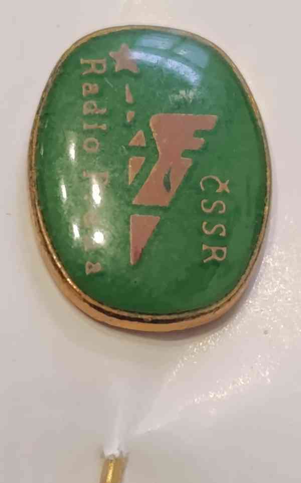 Sada 7 sběratelských odznaků Radio Praha oválné - foto 4