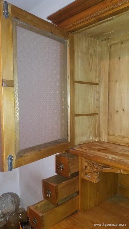 Starožitný příborník - foto 3