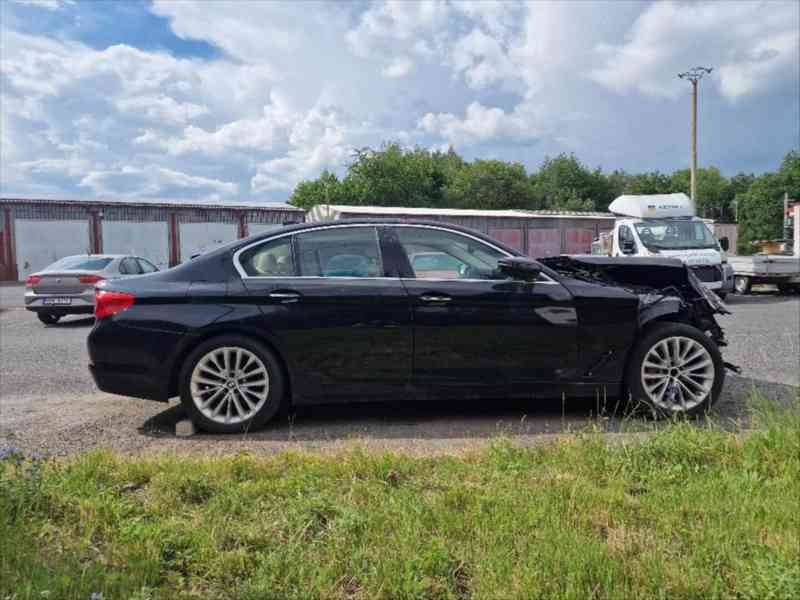 BMW Řada 5 3,0 530d xDrive AT  530xd, G30, Luxury Line - foto 2