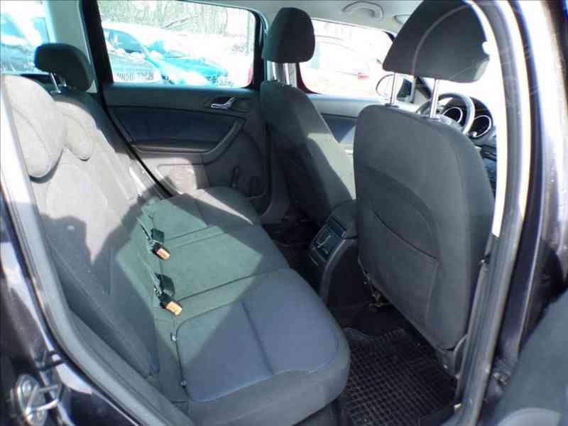 Škoda Yeti 1,2 TSI - foto 11