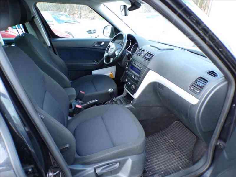 Škoda Yeti 1,2 TSI - foto 12