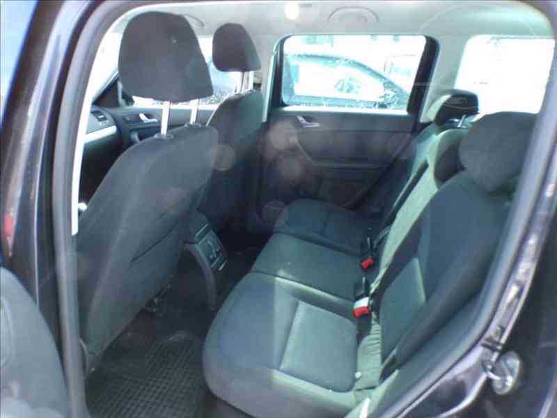 Škoda Yeti 1,2 TSI - foto 9