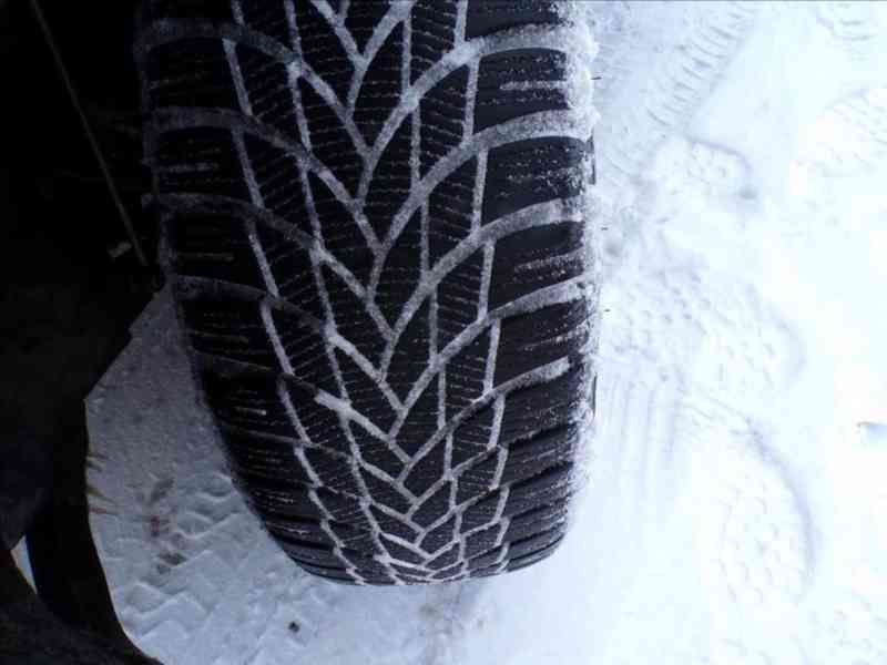 Škoda Yeti 1,2 TSI - foto 15