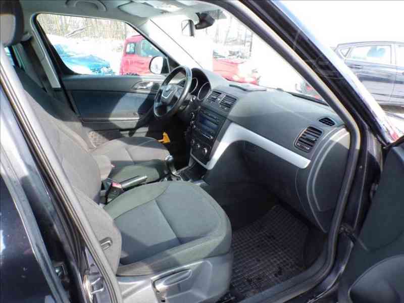 Škoda Yeti 1,2 TSI - foto 12