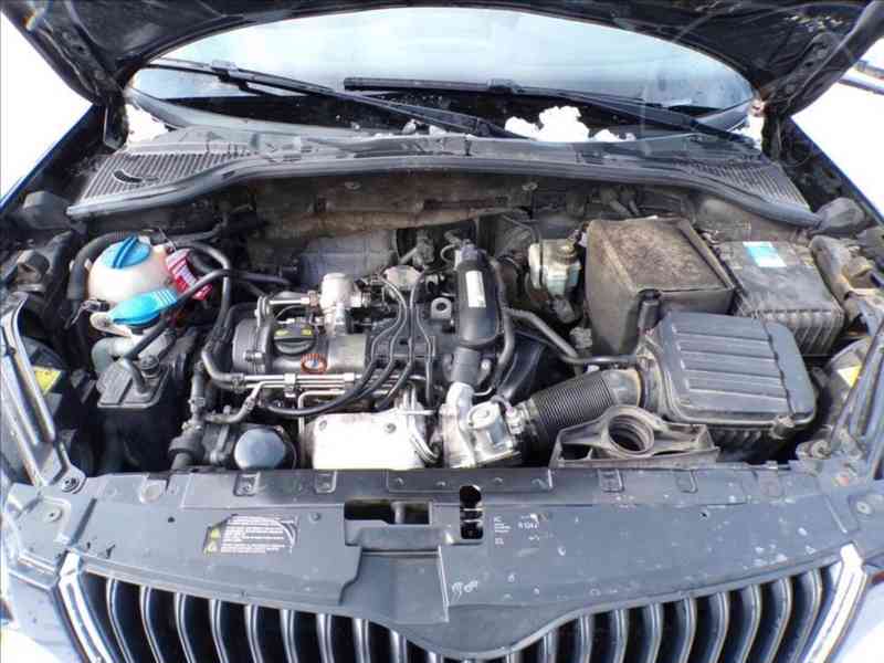 Škoda Yeti 1,2 TSI - foto 13