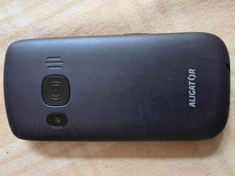 Mobilní tlačítkový telefon Aligator A670 - foto 2