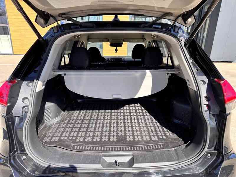 Nissan X-Trail 1,6   DIG-T koupeno v ČR - foto 3
