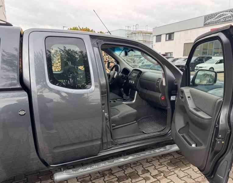 Nissan Navara 2,5dCi King Cab 140kw - foto 5