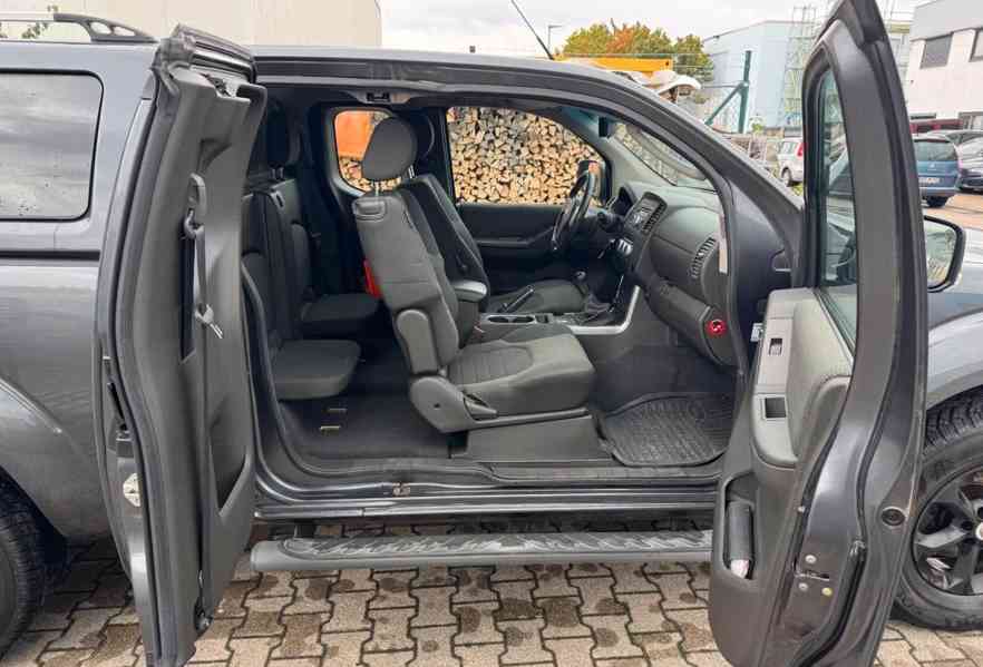 Nissan Navara 2,5dCi King Cab 140kw - foto 3