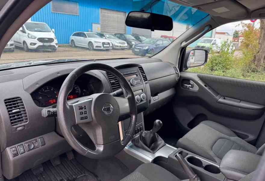 Nissan Navara 2,5dCi King Cab 140kw - foto 7