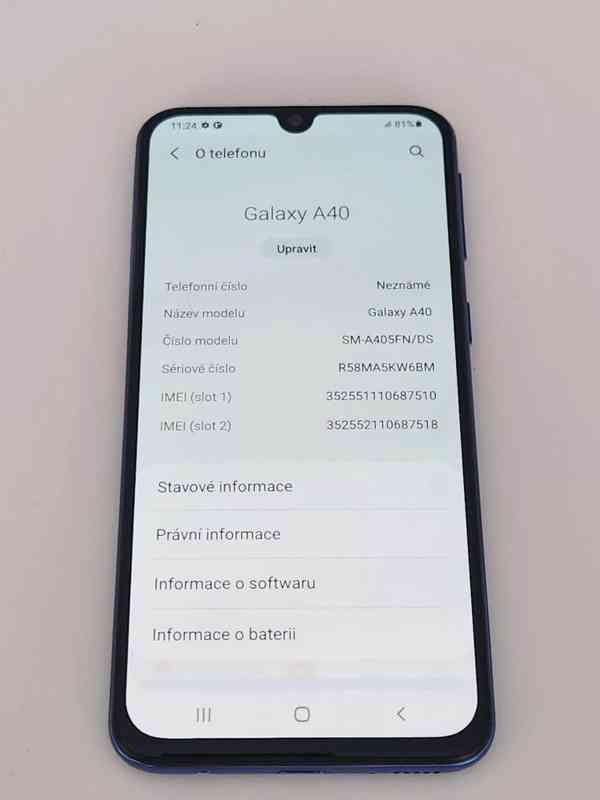 Mobilní telefon Samsung Galaxy A40 - foto 4