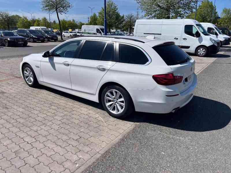 BMW Řada 5 2,0   520 d Touring - foto 2