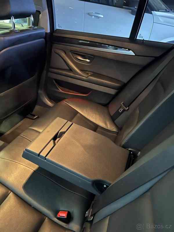 BMW Řada 5 2,0   520 d Touring - foto 12