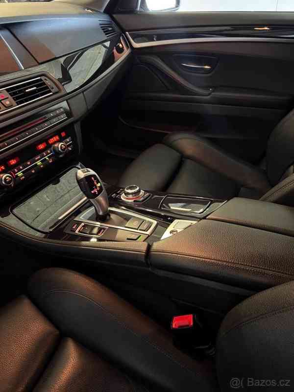 BMW Řada 5 2,0   520 d Touring - foto 24