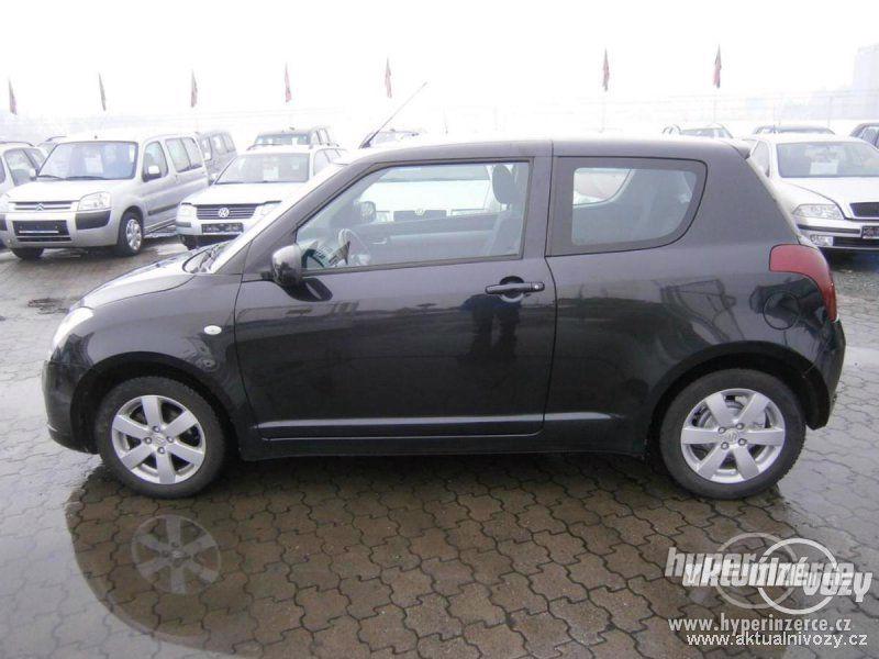 Suzuki Swift 1.3, benzín, vyrobeno 2005, el. okna, centrál - foto 8