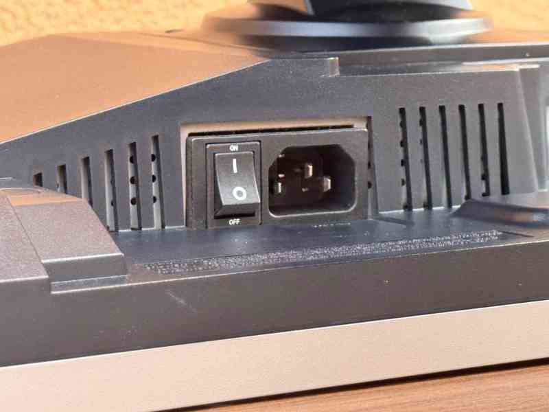 LCD monitor Samsung SyncMaster 940BW - foto 10