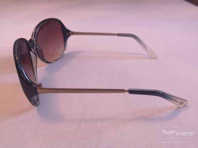 Nové brýle černé plastové TOMMY HILFIGER - foto 3