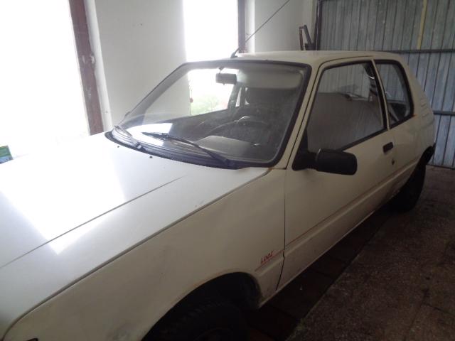 Prodám, velmi dobrý stav, Peugeot 205, 1,9, diesel, 4l/100 - foto 2