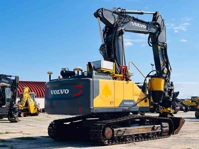 Pásové rypadlo Volvo EC300EL (Možnost leasingu) - foto 4