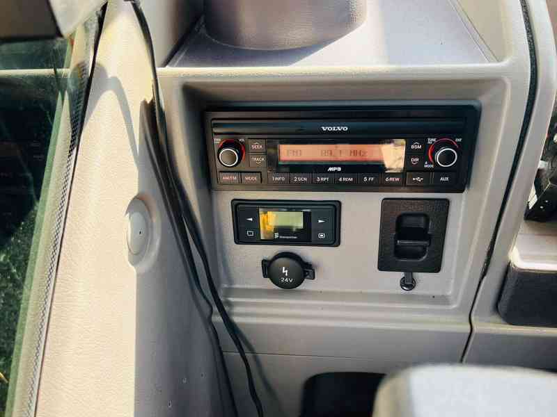 Pásové rypadlo Volvo EC300EL (Možnost leasingu) - foto 14