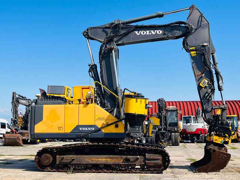 Pásové rypadlo Volvo EC300EL (Možnost leasingu) - foto 5