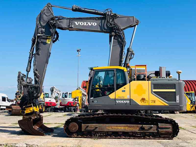 Pásové rypadlo Volvo EC300EL (Možnost leasingu) - foto 2