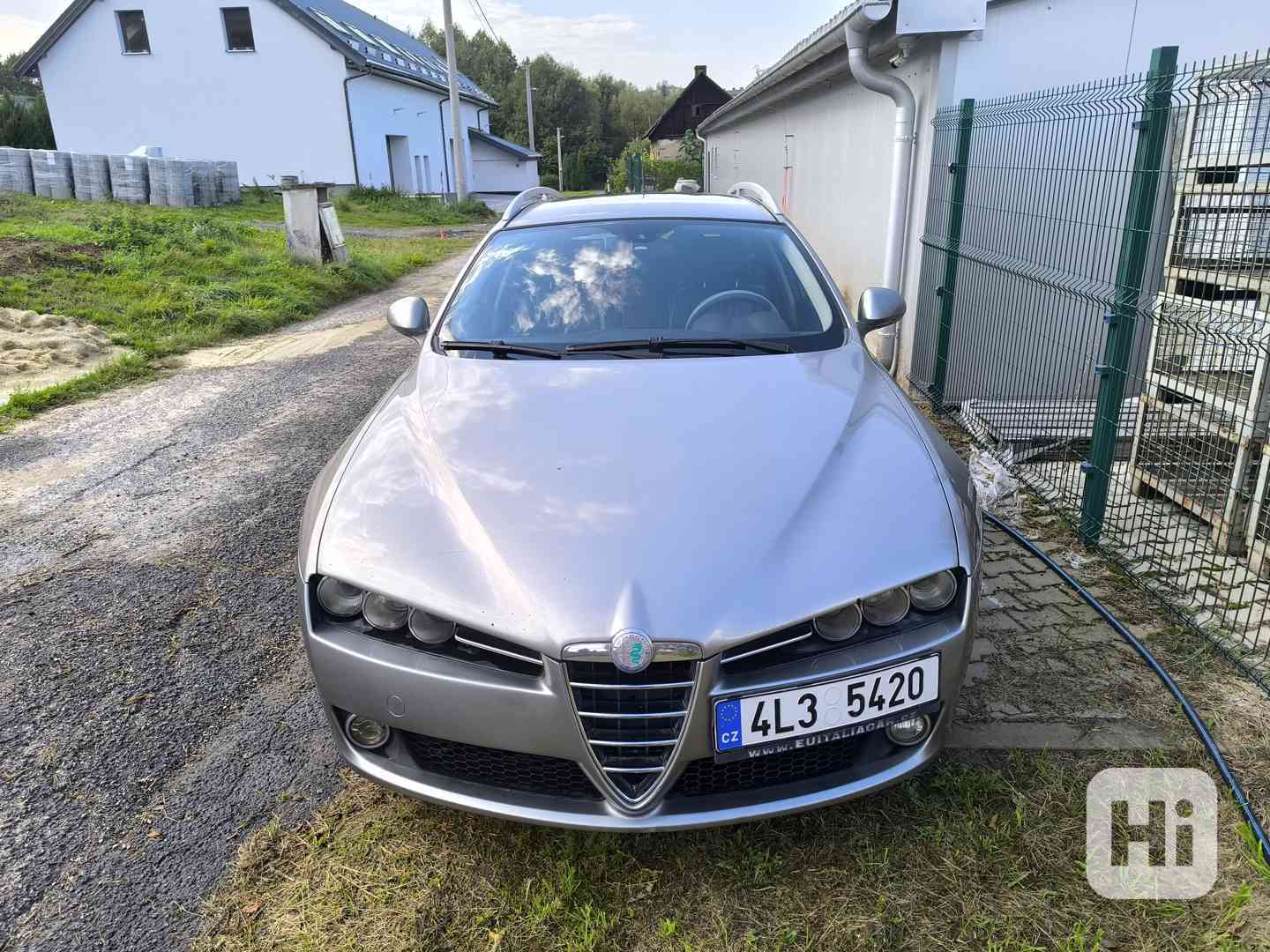 Alfa romeo 159 2.4 jtdm 147 kW - foto 1