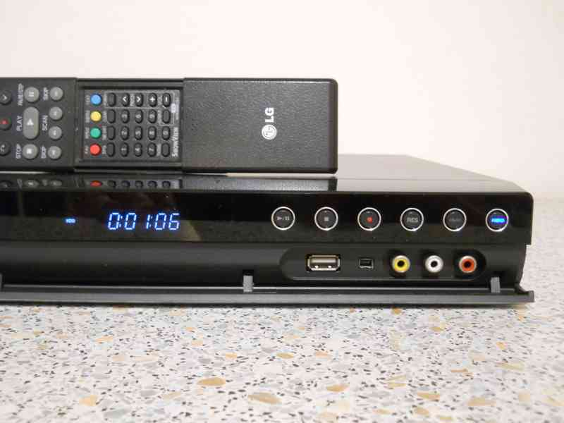 HDD/DVD rekorder LG RHT389H - foto 2