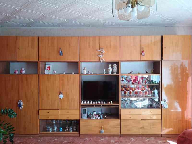 Obývací stěny + křesla - foto 1