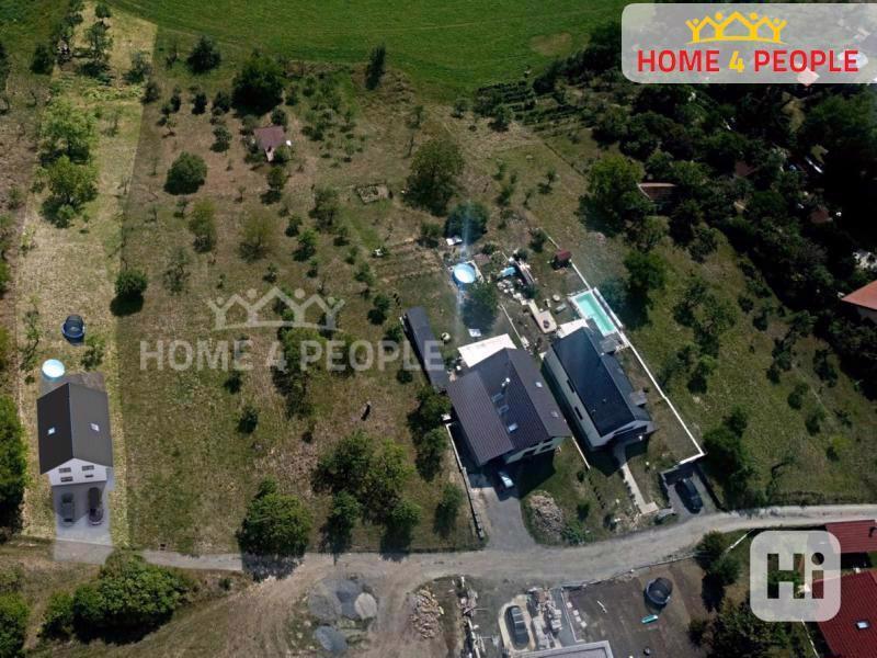 Prodej výstavby patrového domu 5+kk v Bílovicích části Včelarey s pozemkem 1345m2 - foto 14