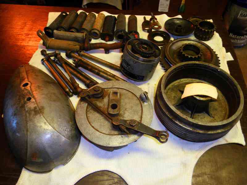 Různé díly na motorku - foto 6