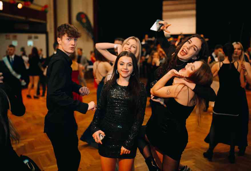 SKELET - východočeská plesová kapela - foto 8