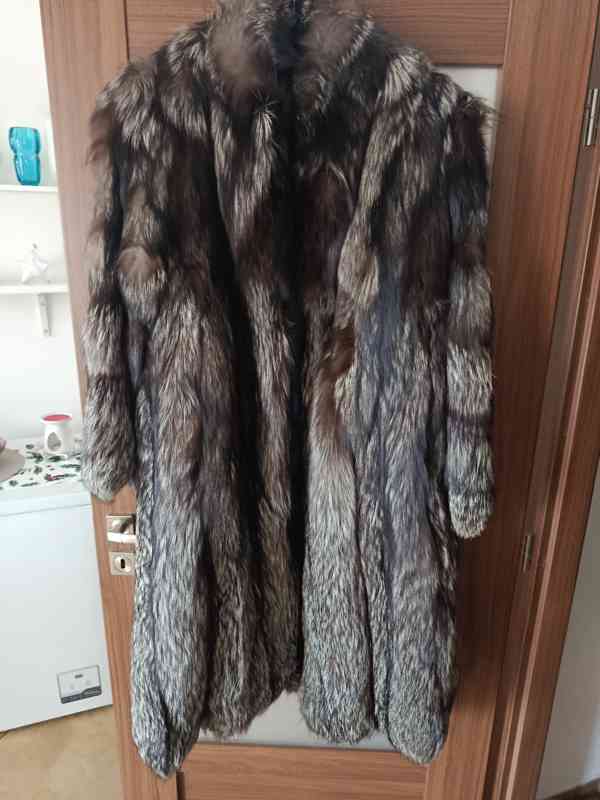 Kožich, stříbrná liška  - foto 4