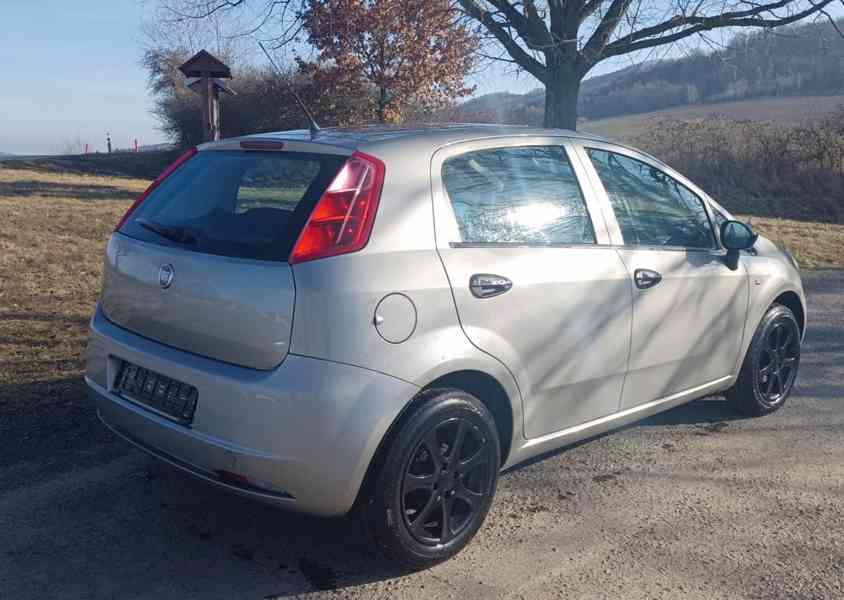 Fiat Grande Punto 1.2 8V 48Kw RV.2009 - NOVÁ STK - foto 4