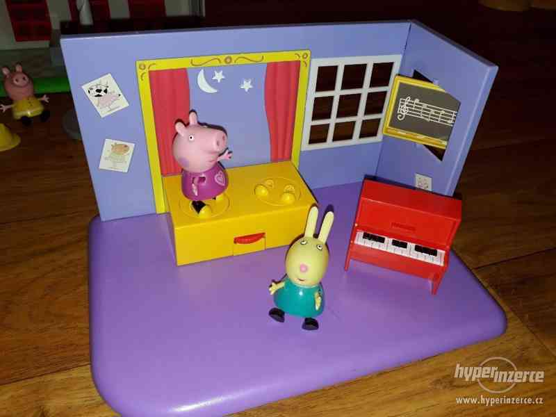 Peppa Pig prasátko Pepina hřiště,domečky,třída - foto 4