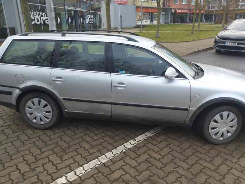 VW Passat 1.9 TDI combi - foto 6