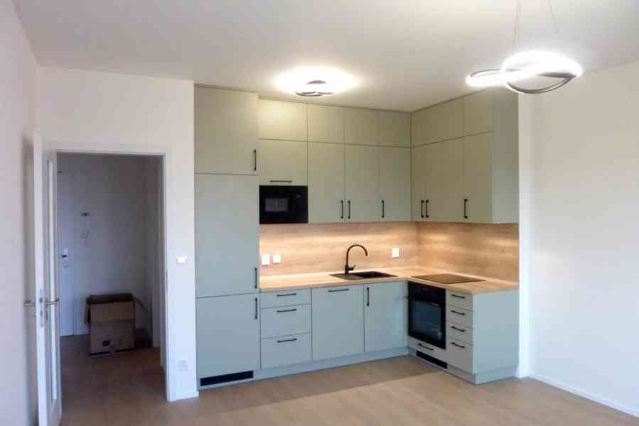 Pronájem bytu 2+kk, 81m2 Brno, Nové sady, parkovací místo - foto 7