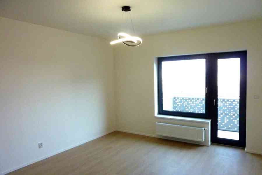 Pronájem bytu 2+kk, 81m2 Brno, Nové sady, parkovací místo - foto 21