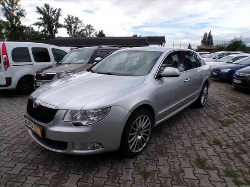 Škoda Superb 2,0 TDI - foto 2