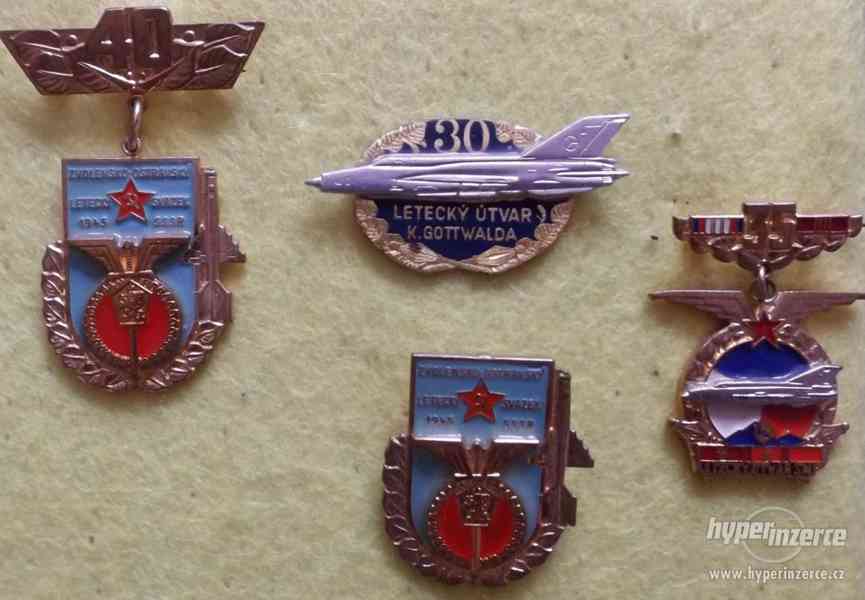 vojenské odznaky - letci, letecké útvary, letky - foto 2